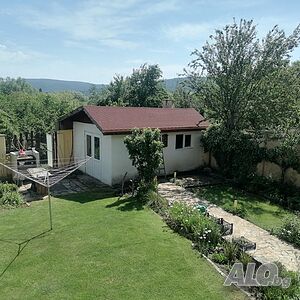 Продавам къща в с. Осеново