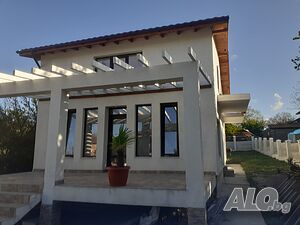 продава новопостроена къща в село Велика