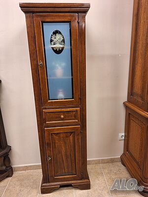 Италианска дизайнерска витрина SERESI
