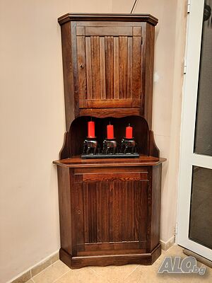 Винтидж ъглов шкаф