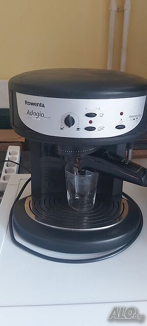 Продавам кафемашина Rowenta