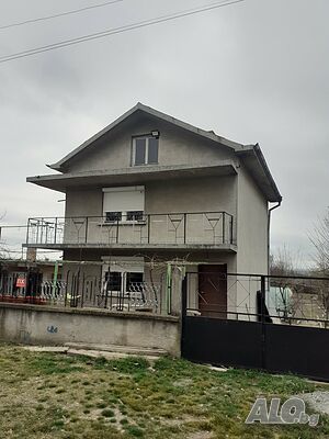 Къща в с. Безмер