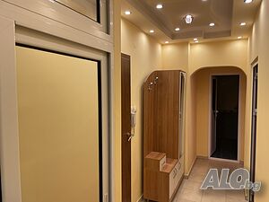 Тристаен апартамент с две спални в кв. Изгрев Пловдив