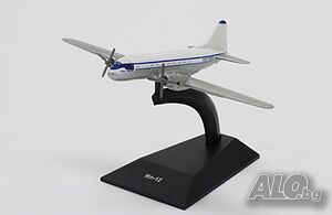 ИЛ-12 самолет - мащаб 1:150 на Fabbri моделът е нов в блистер