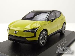 Volvo EX30 2024 - мащаб 1:43 на Norev моделът е нов в PVC дисплей-кейс