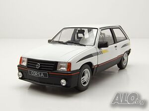 Opel Corsa A SR 1985 - мащаб 1:24 на Whitebox моделът е нов в кутия