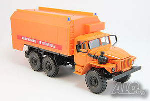 УРАЛ 4320 кунг Аварийная служба Уральский грузовик - мащаб 1:43 на ЕЛЕКОН модела е нов в кутия