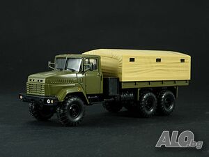 КРАЗ 6322 бордови с тента 1989 - мащаб 1:43 на Наши Грузовики моделът е нов в кутия