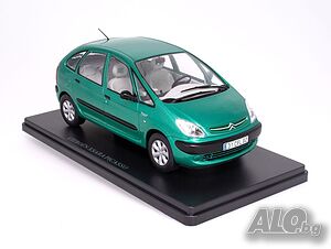 Citroen Xsara Picasso 2003 - мащаб 1:24 на Hachette моделът е нов в блистер