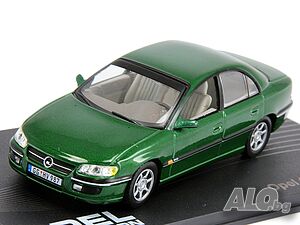 OPEL OMEGA B1 MV6 1994 - мащаб 1:43 на DeAgostini моделът е нов в PVC дисплей-кейс