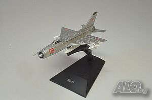 СУ-11 самолет от 1962 - мащаб 1:110 на Наши самолети моделът е нов в блистер