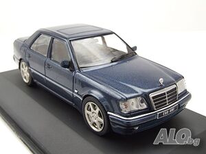 Mercedes-Benz E60 AMG W124 1994 - мащаб 1:43 на Solido моделът е нов в PVC дисплей-кейс