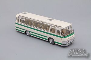 Neoplan NH 9L междуградски автобус - мащаб 1:72 на DeAgostini моделът е нов в блистер