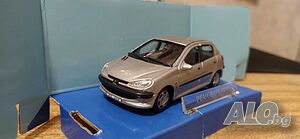 Peugeot 206 - мащаб 1:43 на Cararama моделът е нов в кутия.