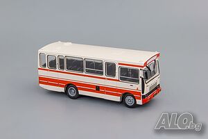 Jelcz 080 градски автобус - мащаб 1:72 на DeAgostini моделът е нов в блистер