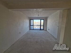 Просторен Тристаен Апартамент с Гараж в Новопостроена сграда с акт 16 - квартал „Куба“, Хасково