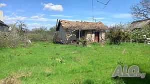 ВИЛА с ПАРЦЕЛ подходящо за жилищно застрояване в кв. Орфей, гр. Хасково