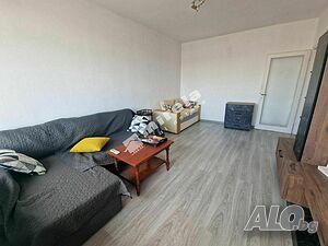 Тристаен апартамент под наем в центъра на град Бургас