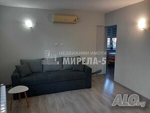 Тристаен апартамент за продажба в центъра