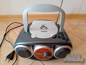 Аудио система Thomson MP3 с 4 CD чейнджър