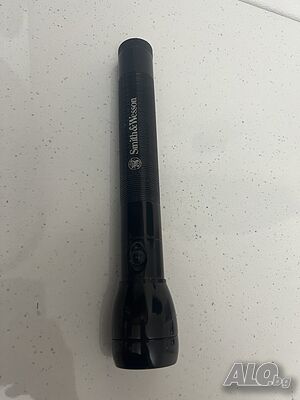 Метален фенер Smith & Wesson