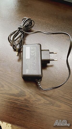 Адаптер 12 V 1,5A