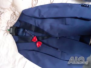 Абитуриентски костюм