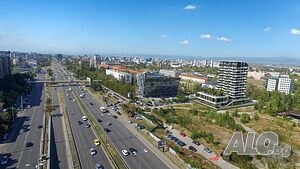 Паркомясто под наем, Полигона, до Тех Парк
