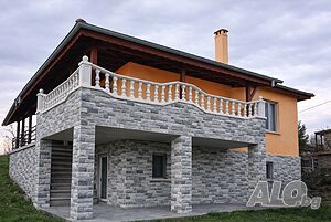 Лепене на камък и Боядисване на фасади