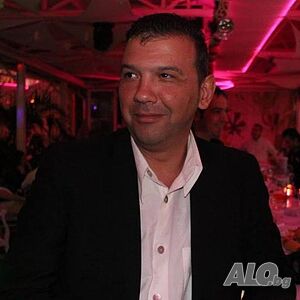 54г. сериозен, отговорен, търся работа като личен шофьор, шофьор към офис или кантора 15 лв на час