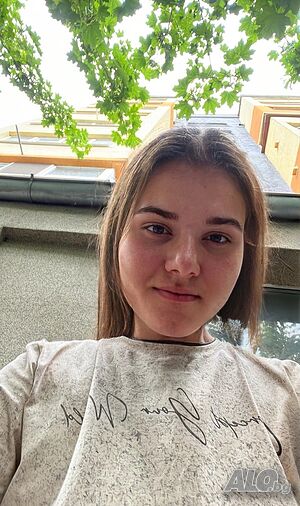 Нова съм Тук