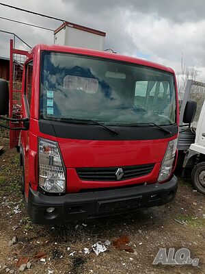 Продавам Renault maxity 2015 година бордова