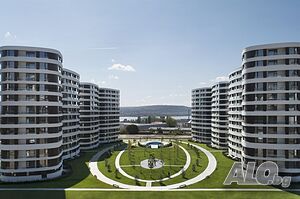 Тристаен обзаведен в затворен комплекс с басейн