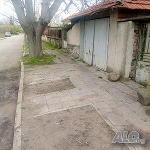 продавам къща
