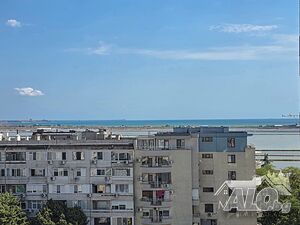 Прекрасно обзаведен двустаен апартамент с гледка към морето!