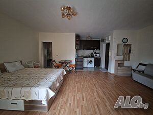 Голямо студио в Поморие