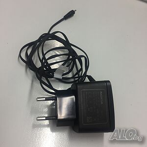 Оригинално работещо зарядно - тънък джак - за стари модели Nokia