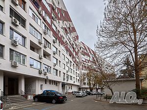 Многостаен апартамент в САНИРАНАТА част на блок Народен Юмрук