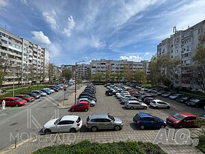 Нов панел с три стаи до Червения кръст