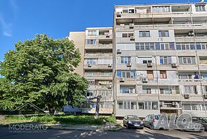 Двустаен с отделна кухня за тотален ремонт в ж.к. Изгрев, гр. Бургас