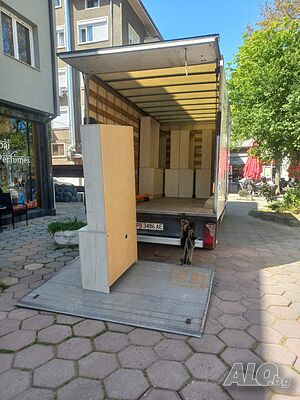 Транспортни услуги и превози на товари бус падащ борд