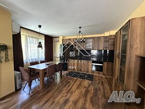 Многостаен НОВ ЛУКСОЗНО обзаведен апартамент - Център