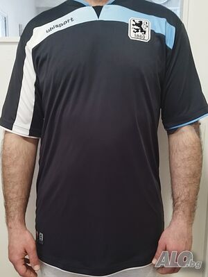 Фланелка на Мюнхен 1860 Uhlsport