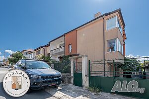 Етаж от къща в Меден Рудник + двустаен на партера + паркомясто + двор