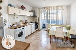 Тристаен апартамент под наем с отделна кухня до Пикадили
