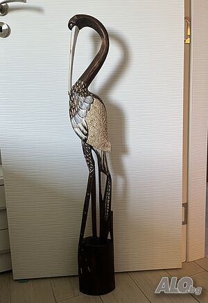 Дървена фигура на птица
