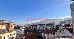 Прекрасен тристаен пентхаус в старата част на Овча купел, до парк и метростанция
