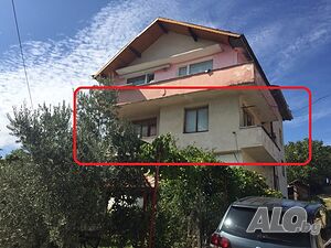 Продава етаж от къща в с. Левуново