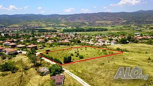 Продава парцел 3000м2 в с. Струмяни
