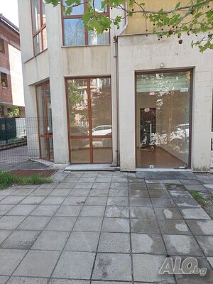 Отдавам под наем търговско помещение